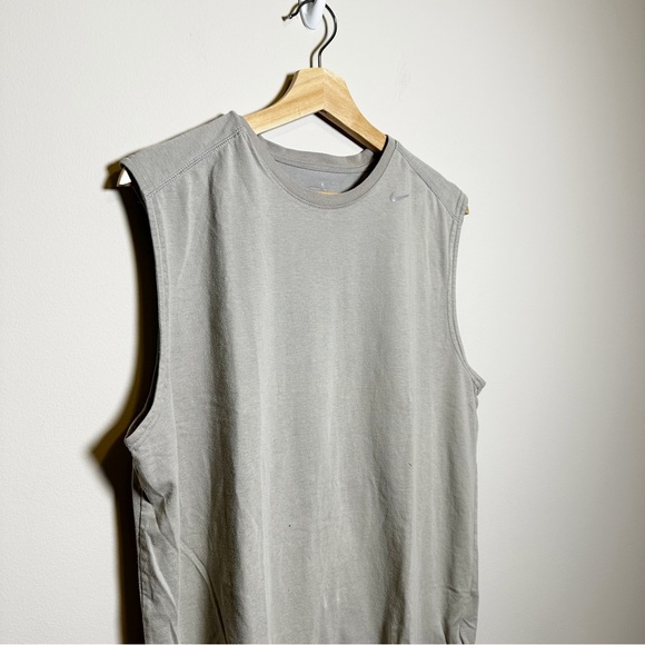 Nike Pro Active Gray Basketball Muscle Tank - Picture 2 of 6